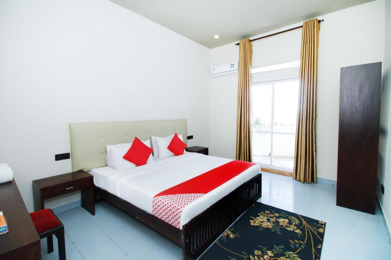 The Kings Bay Hotel Ettukala Экстерьер фото