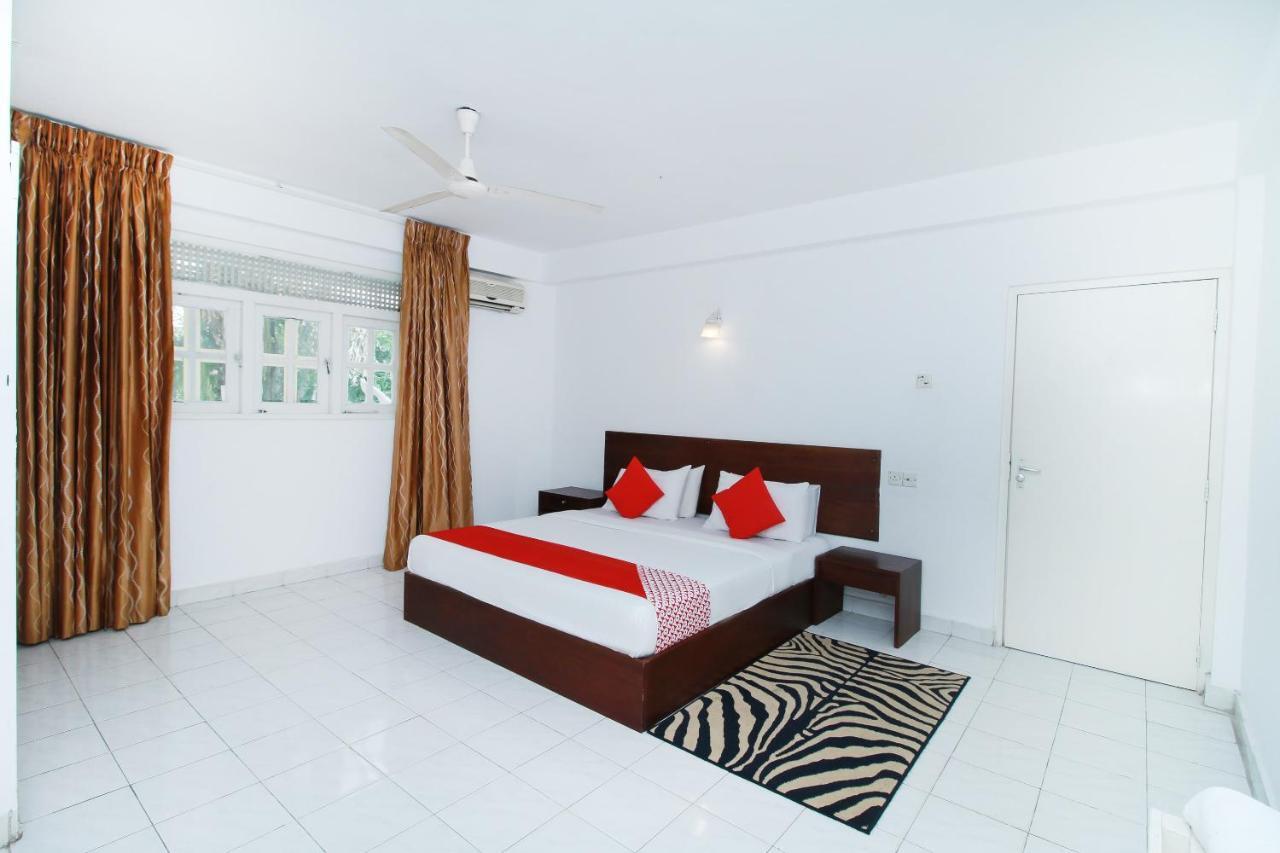 The Kings Bay Hotel Ettukala Экстерьер фото