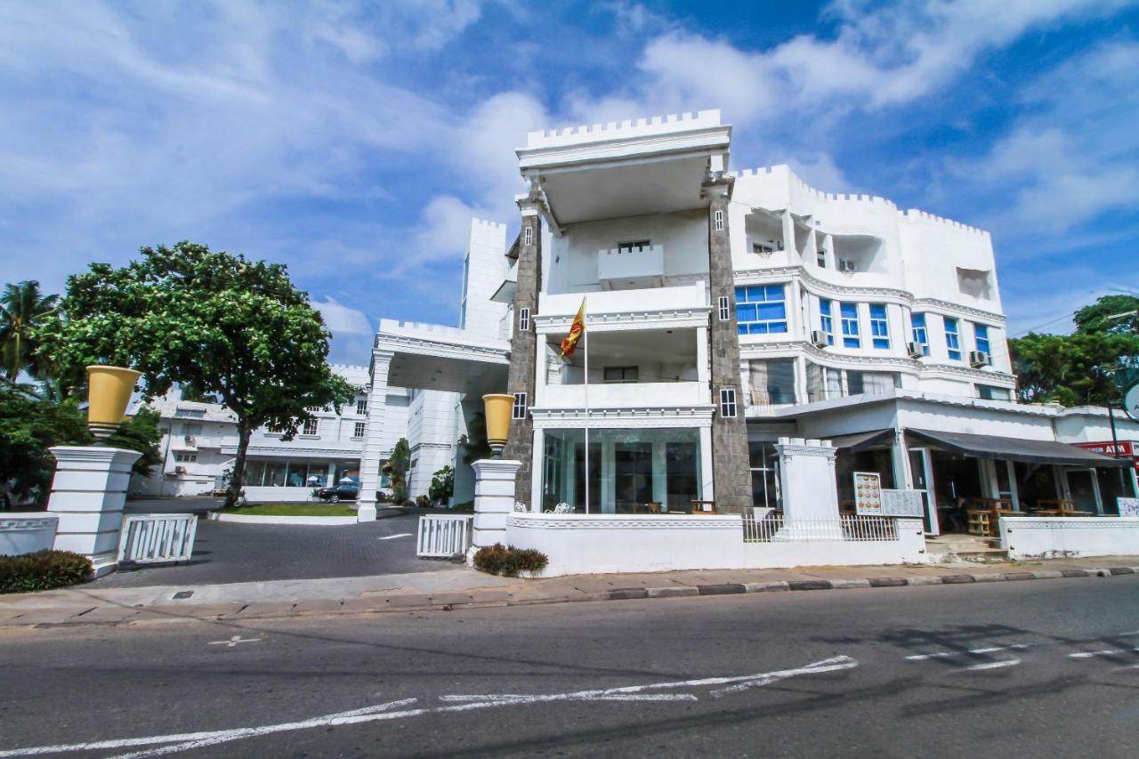 The Kings Bay Hotel Ettukala Экстерьер фото