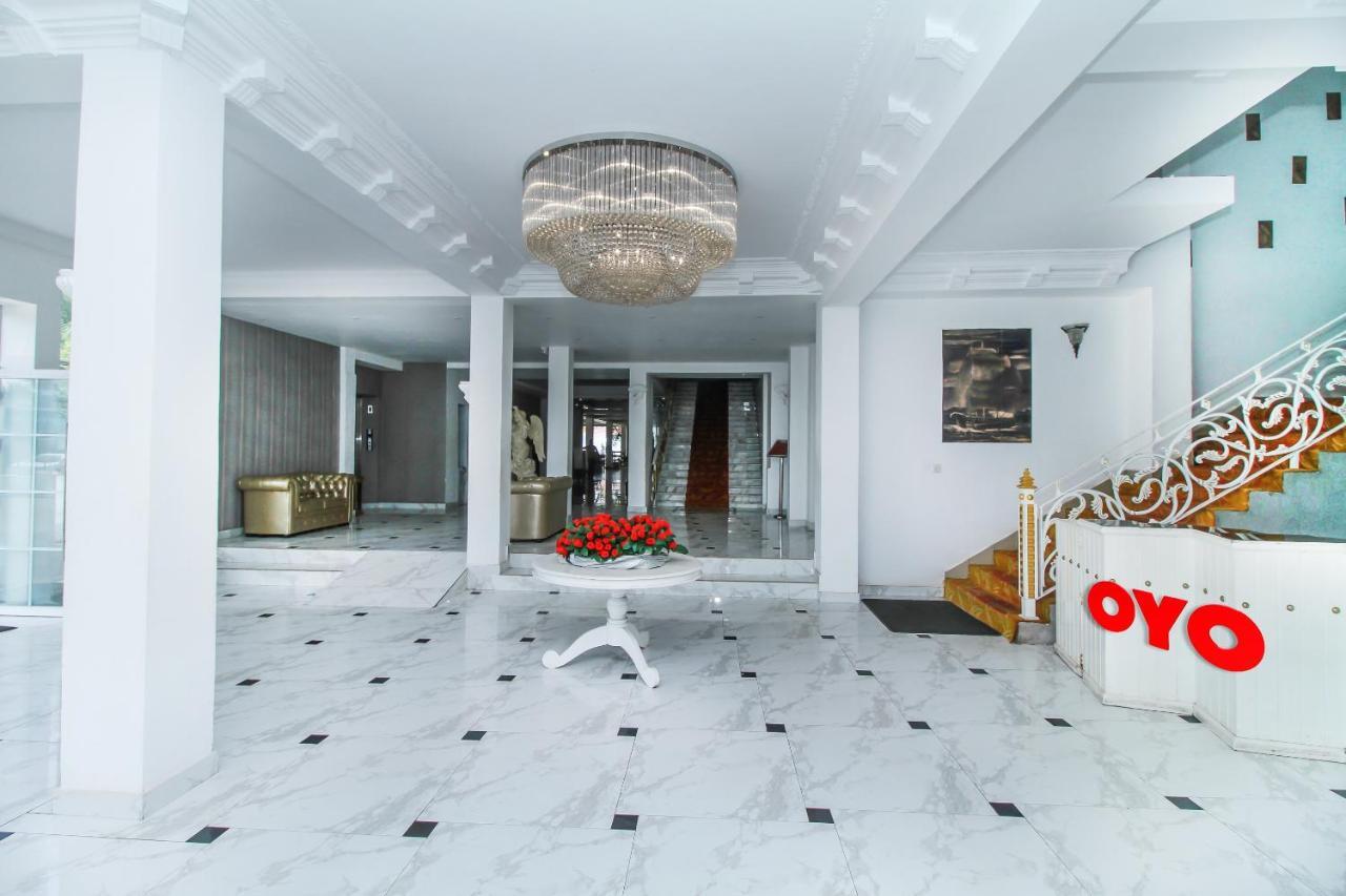 The Kings Bay Hotel Ettukala Экстерьер фото